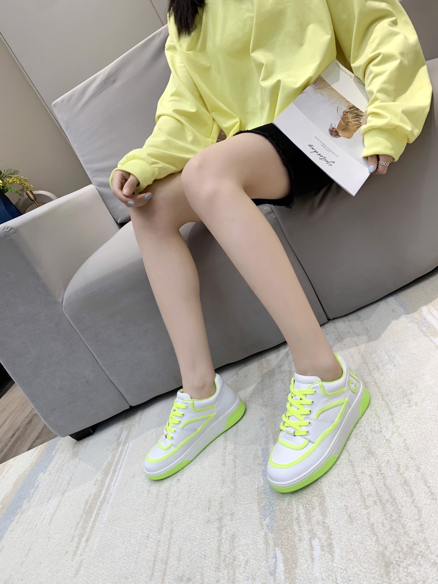 Chanel Low Top Sneaker 57 - vstockx