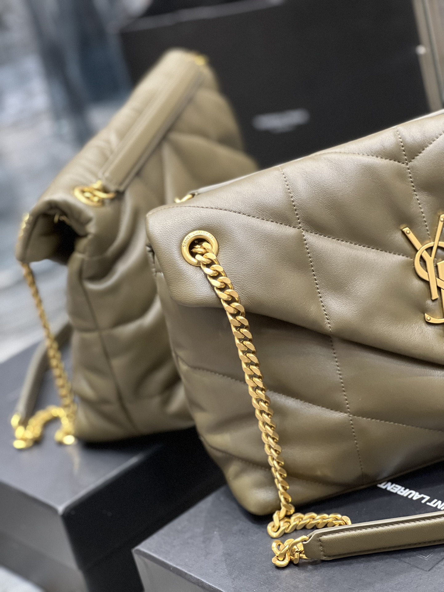 Handbags SAINT LAURENT 577475 size 35x23x13.5 cm - vstockx