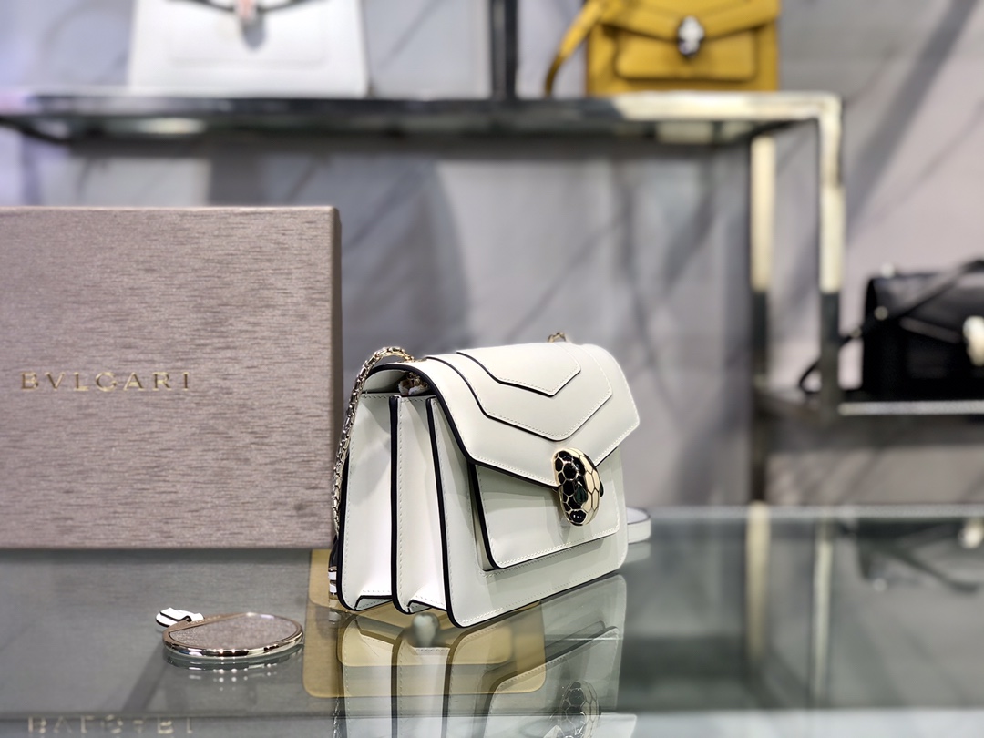 Handbags Bvlgari 9676 size:19*13*7 cm - vstockx