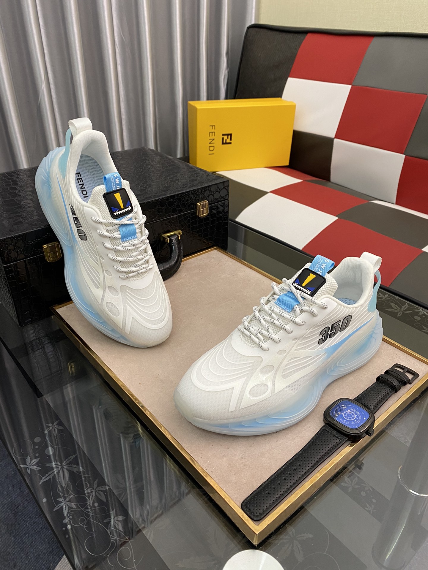 Fendi Low Top Sneakers 4 - vstockx