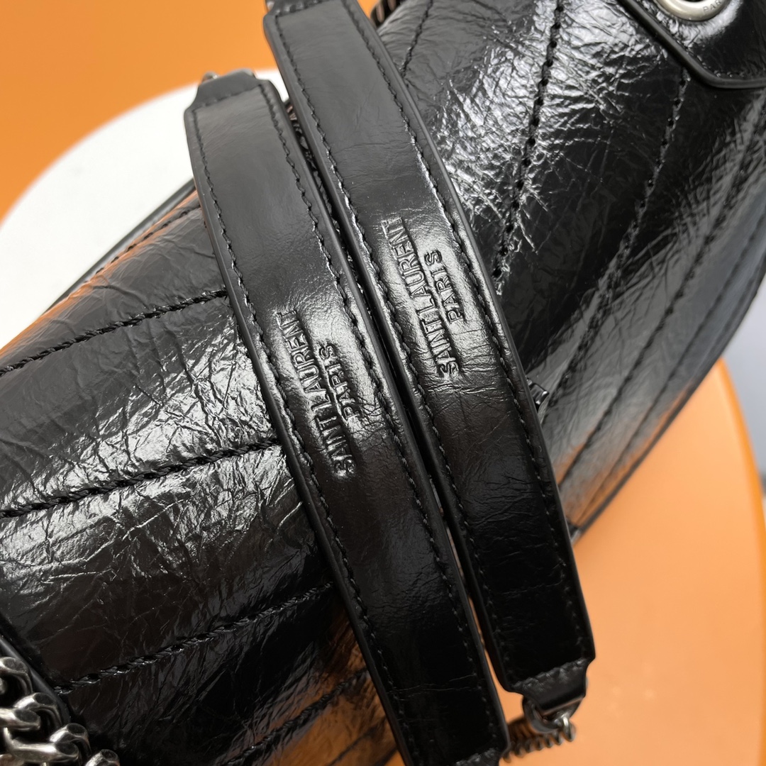 Handbags SAINT LAURENT 533037 size 26x21x13 cm - vstockx