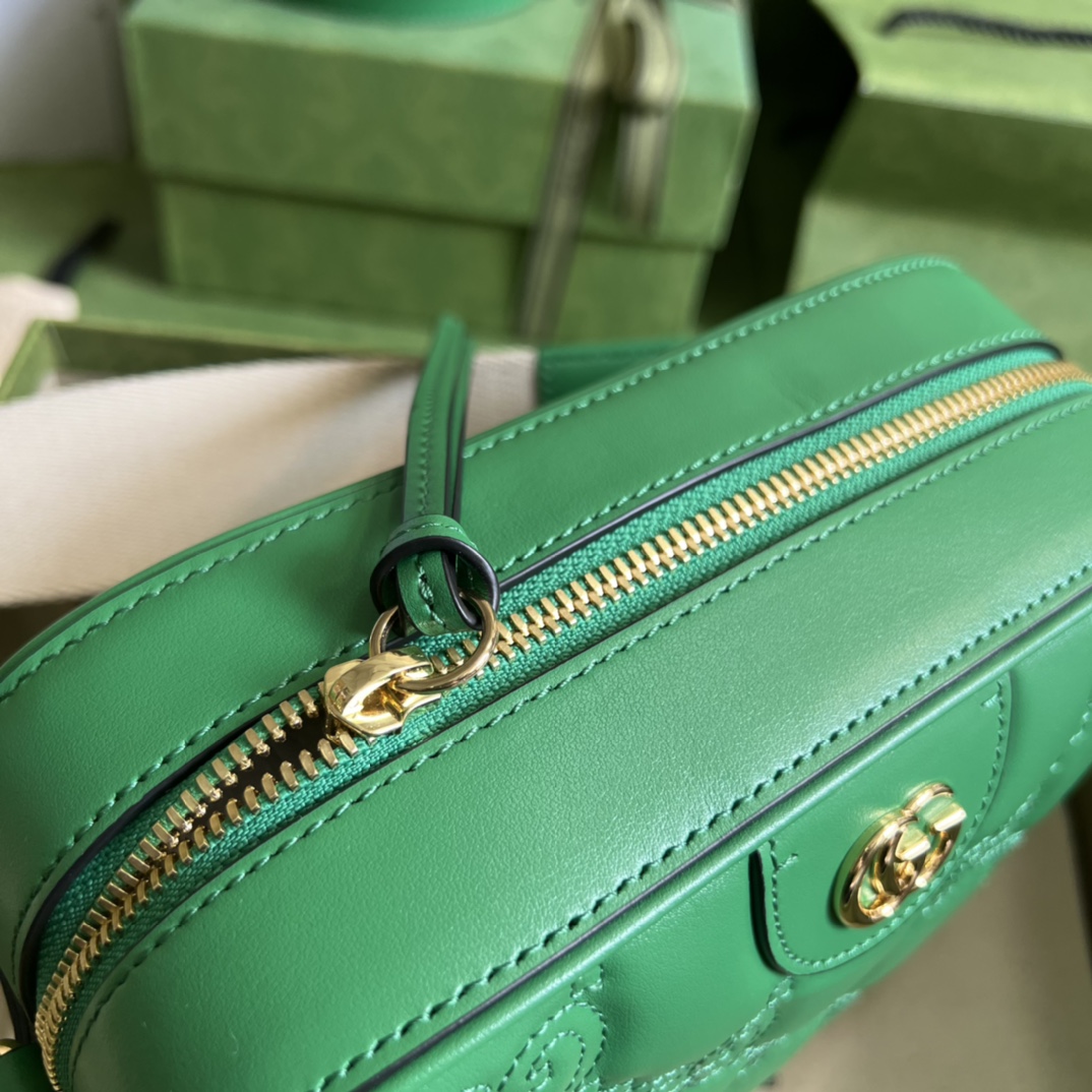 Handbag Gucci 702234 size 21.5x 17x 7.5 cm - vstockx