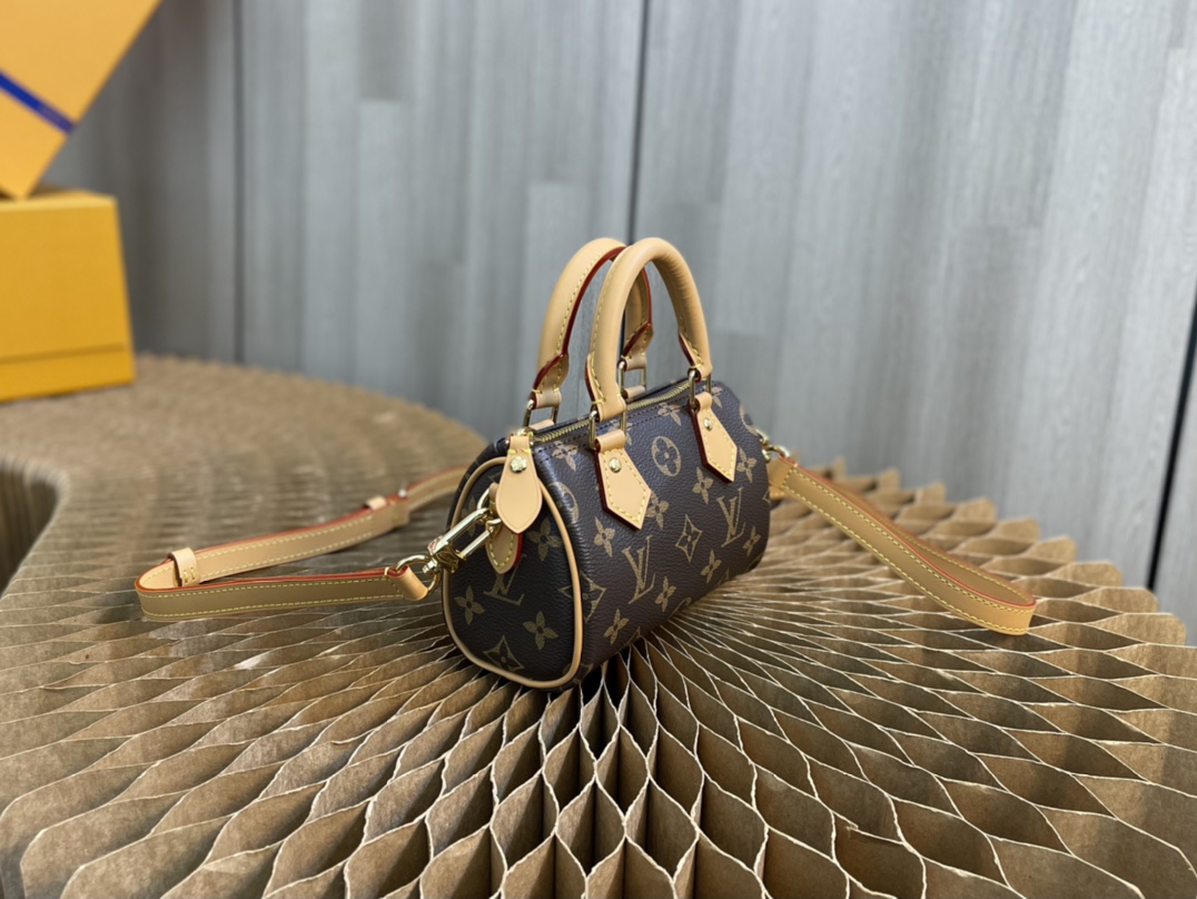 Handbag Louis Vuitton M81085 size 16.0 x 11.0 x 9.0 cm - vstockx