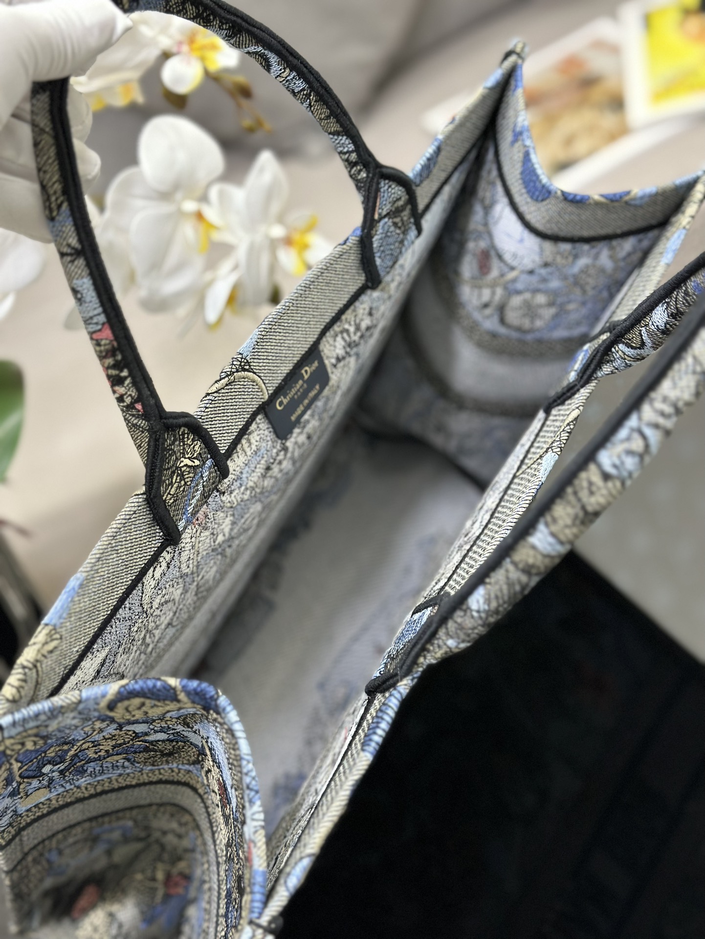 Handbag Dior M1286 size 42 x 35 x 18.5 cm - vstockx