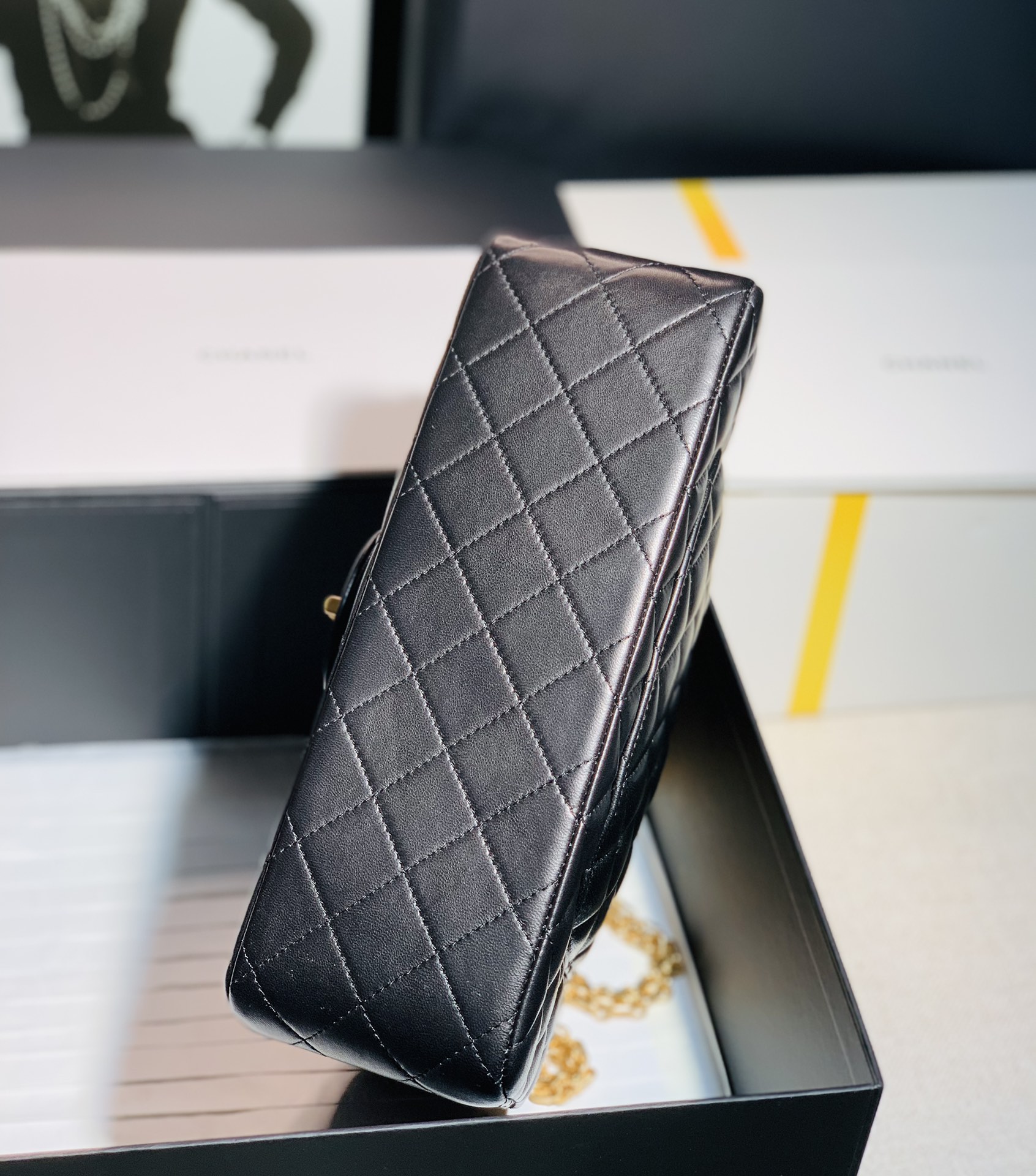 Handbag Chanel size 25 cm - vstockx