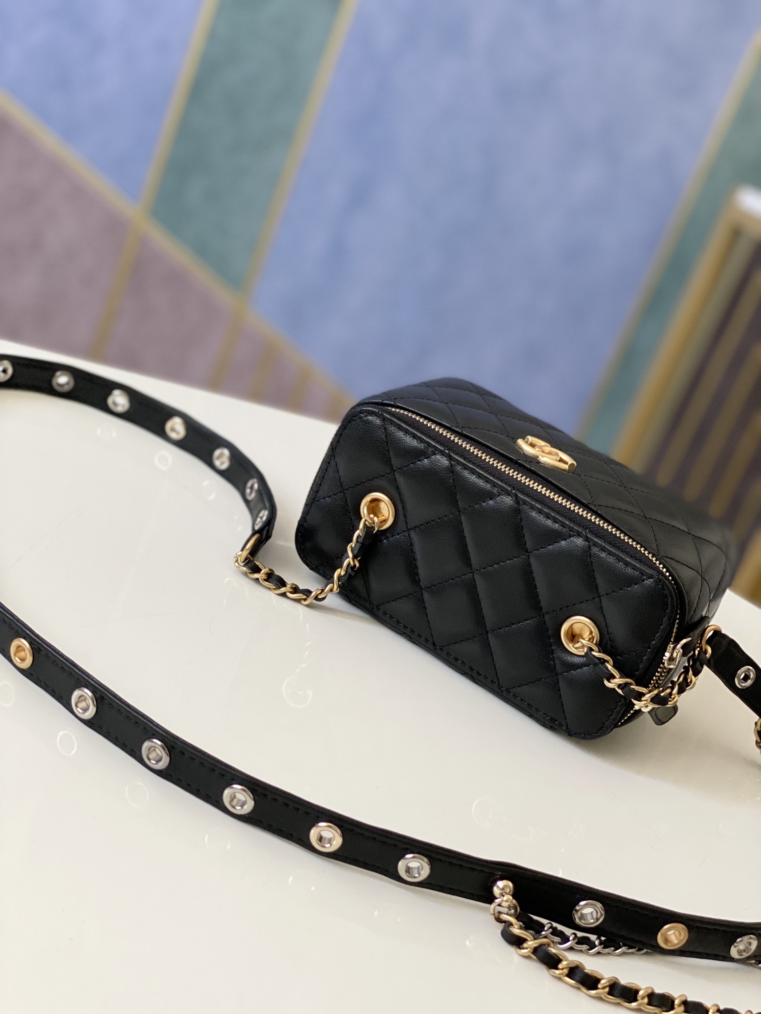 Handbag Chanel 81178 size 18 Cm - vstockx