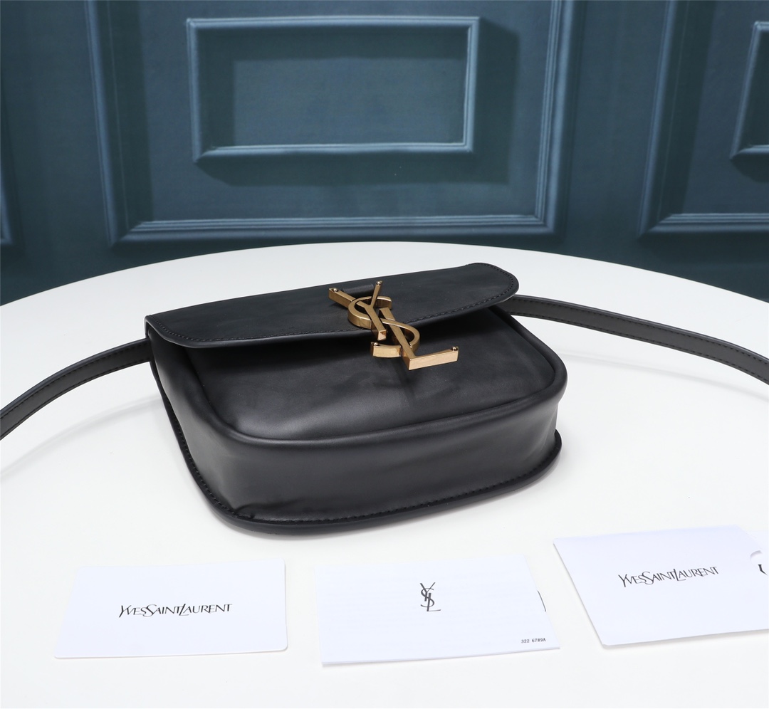 Handbags SAINT LAURENT 619740 size 18x15.5x5.5 cm - vstockx