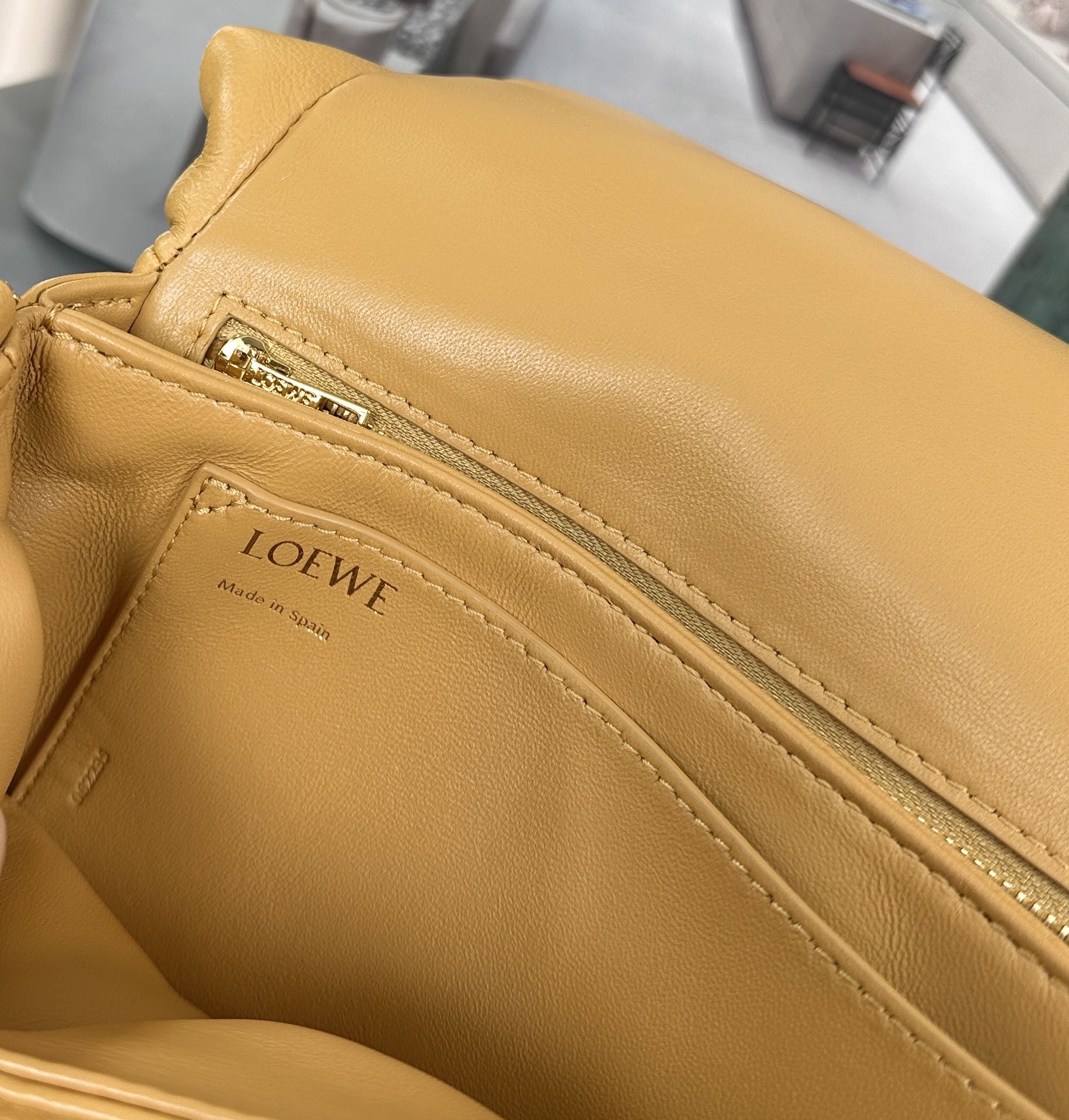 Handbags LOEWE Puffer Goya size:23-13-6 cm - vstockx