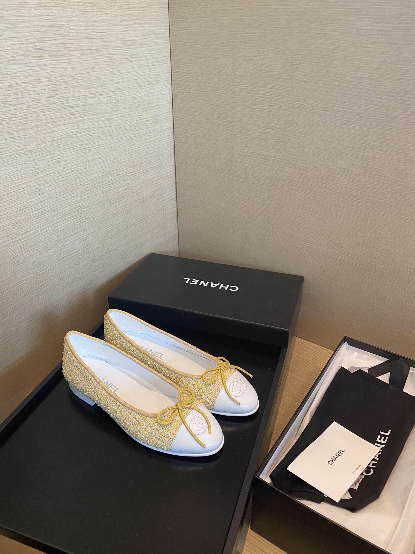Chanel Ballerinas Fabric & Grosgrain 39 - vstockx