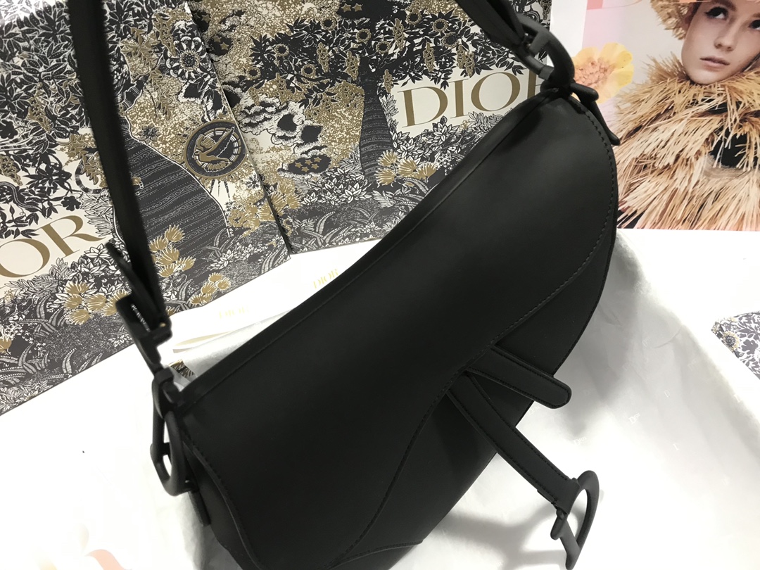 Handbag Dior M0446 size 25.5 x 20 x 6.5 cm - vstockx