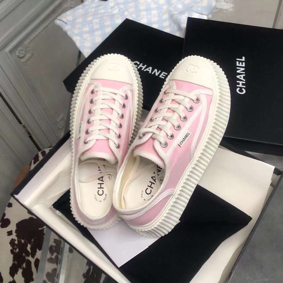 Chanel Platform Sneaker 29 - vstockx