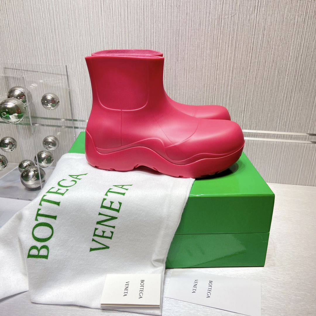 Bottega Veneta Boots 24 - vstockx