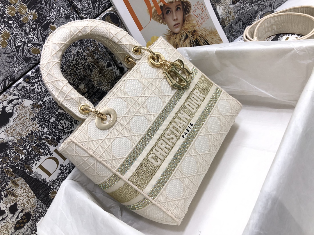 Handbag Dior M0565 size 24*20*11 cmm - vstockx