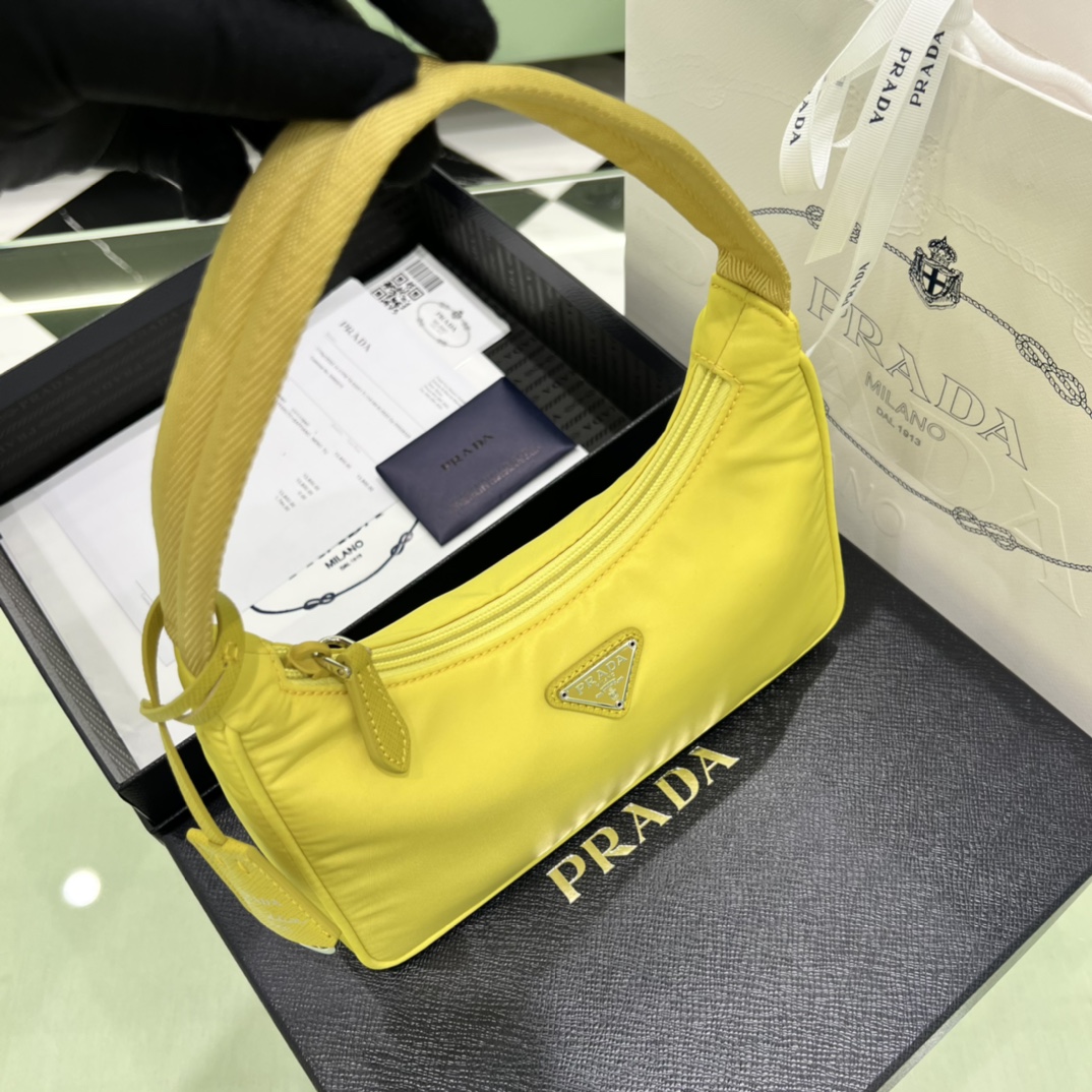 handbags prada Hobo 1NE515 re-edition 2000 Size:22*17*6 - vstockx