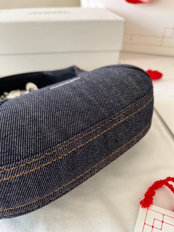 Handbag Alexander McQueen hobo size 20*12*8 cm size 30*18*7 cm - vstockx