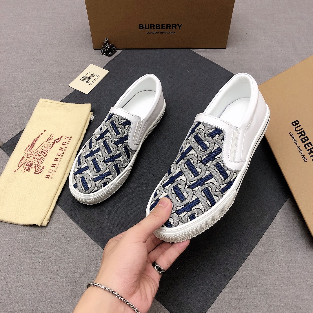 Burberry Perforated Check Sneaker 2 - vstockx