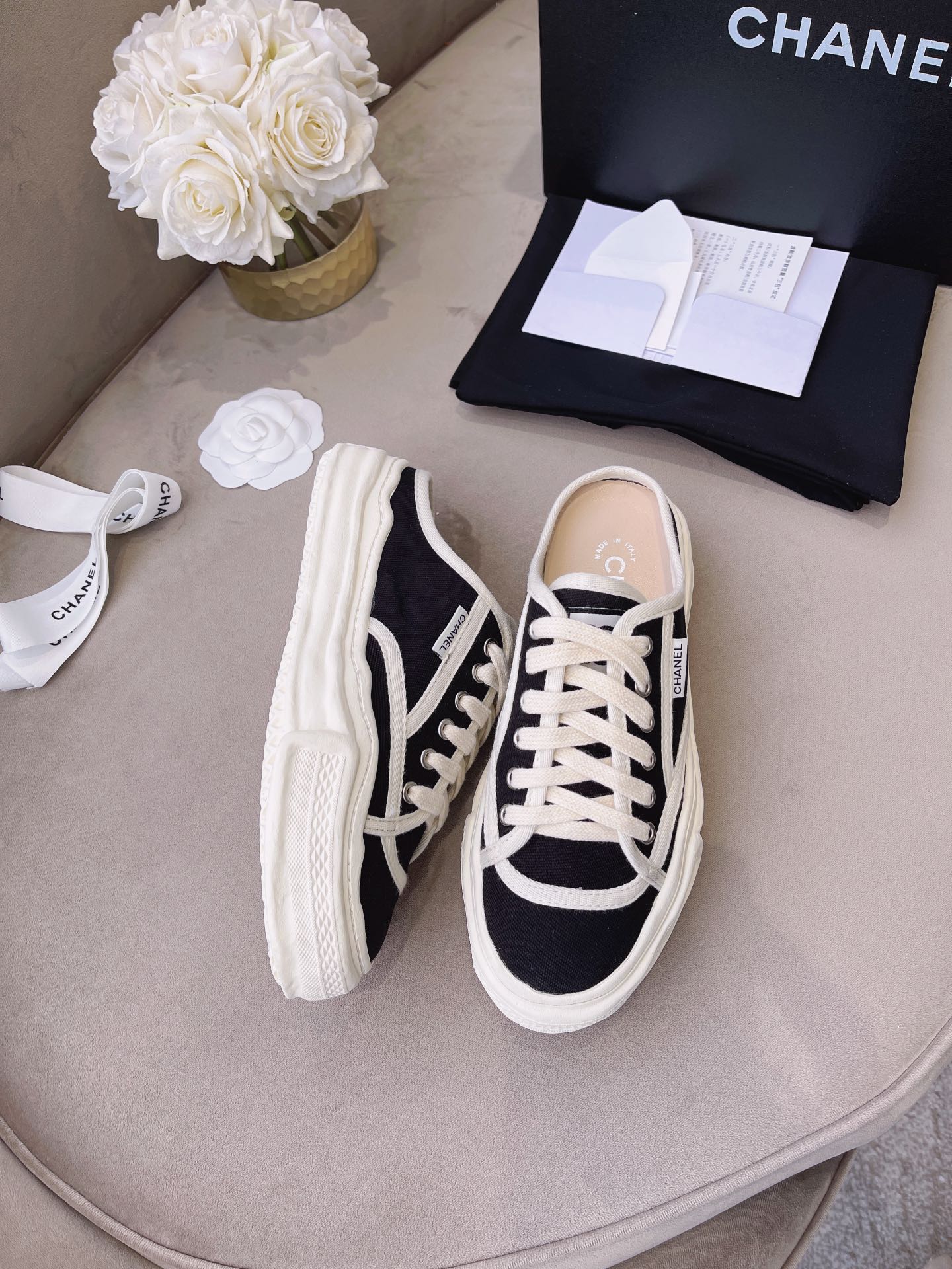 Chanel Platform Sneaker 22 - vstockx