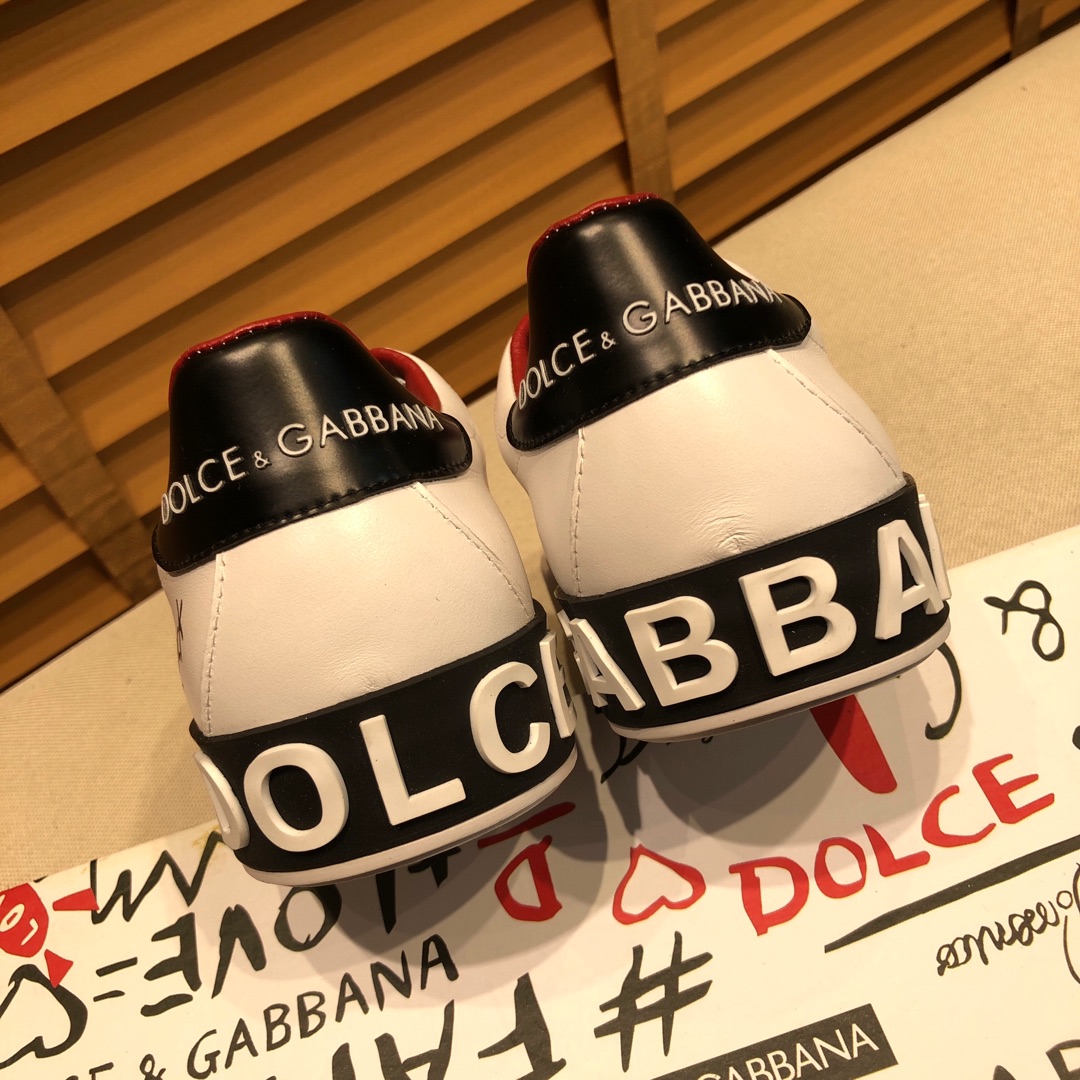 Dolce & Gabbana Low Tops Sneakers 137 - vstockx