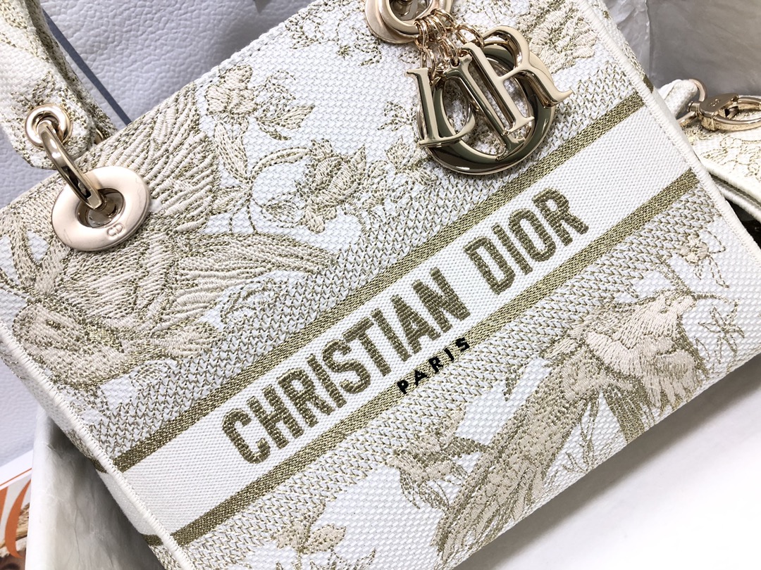 Handbag Dior M0565 size 24 x 20 x 11 cm - vstockx