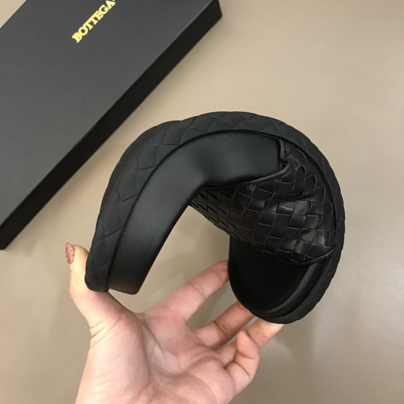 Bottega Veneta Slides 5 - vstockx