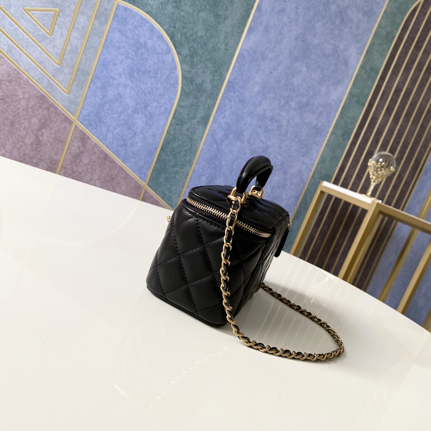 Handbag chanel 81118 sizez 9.5 17 8 cm - vstockx