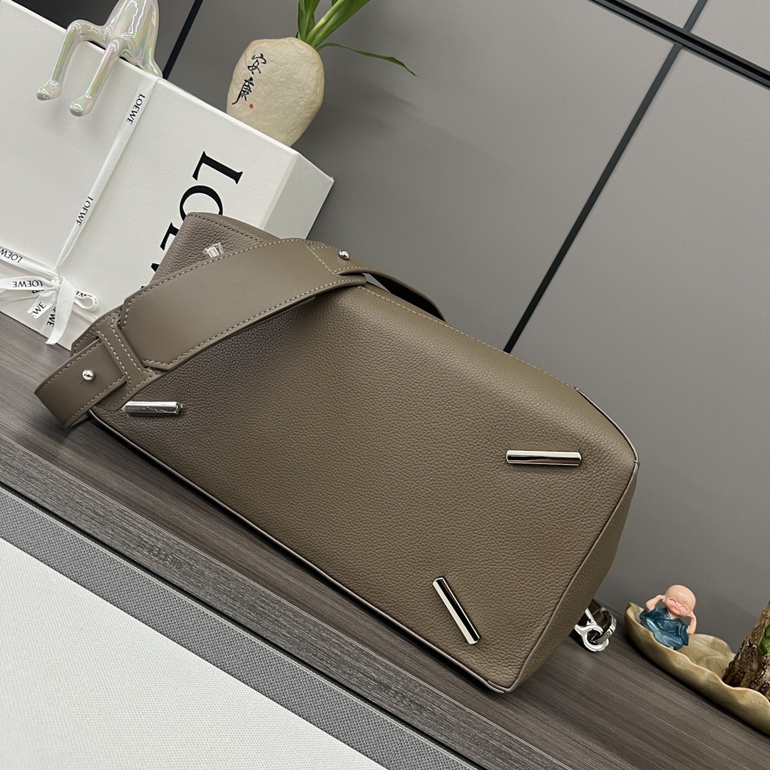 Handbags LOEWE 10188 size:36.5*19*23 cm - vstockx