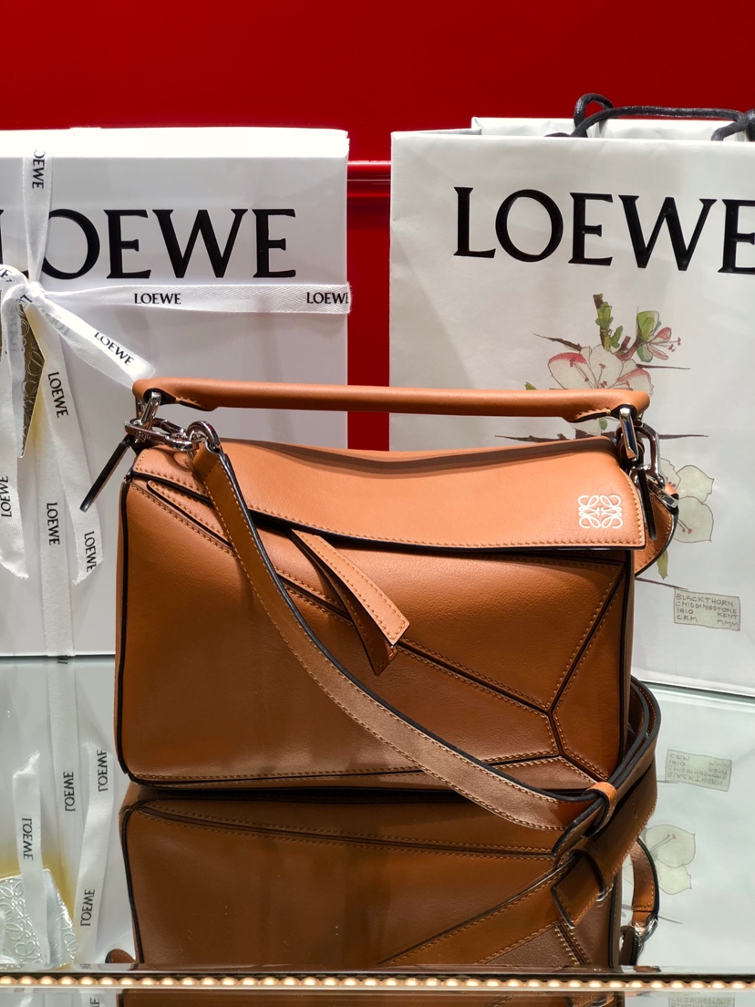 Handbags LOEWE zp size:24*14*11 cm - vstockx