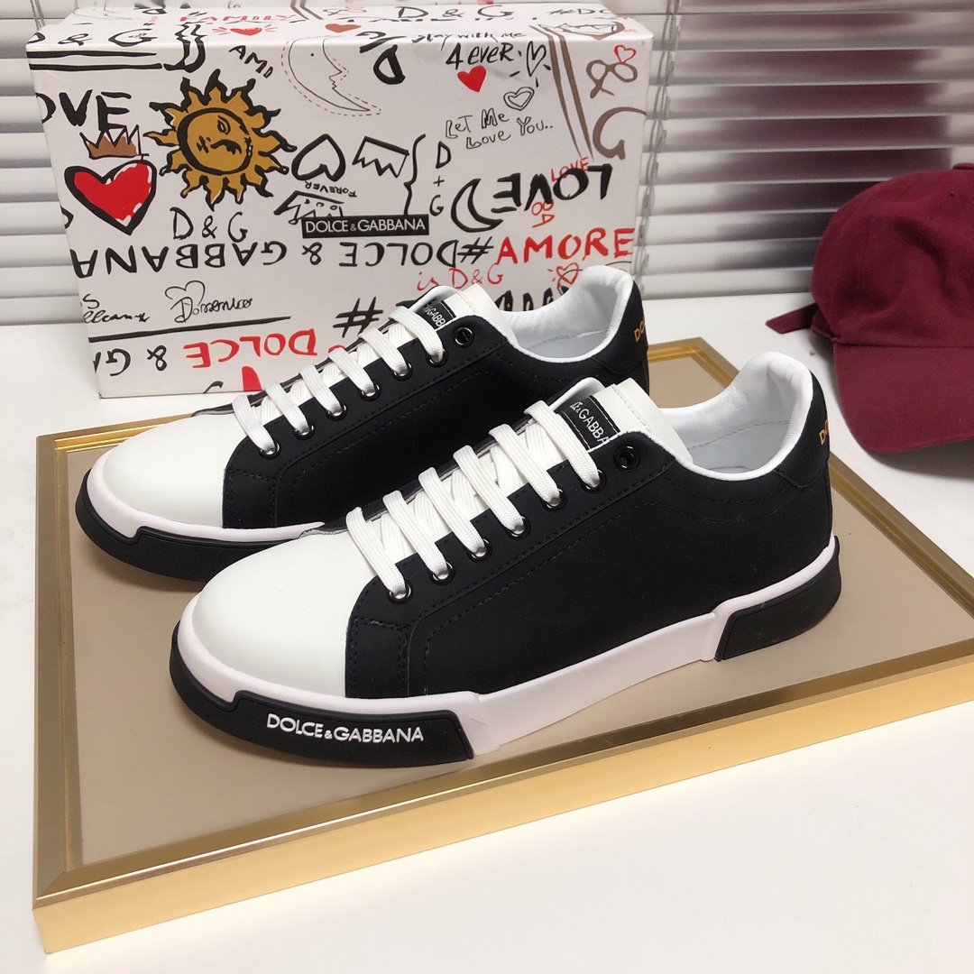 Dolce & Gabbana Low Tops Sneakers 109 - vstockx
