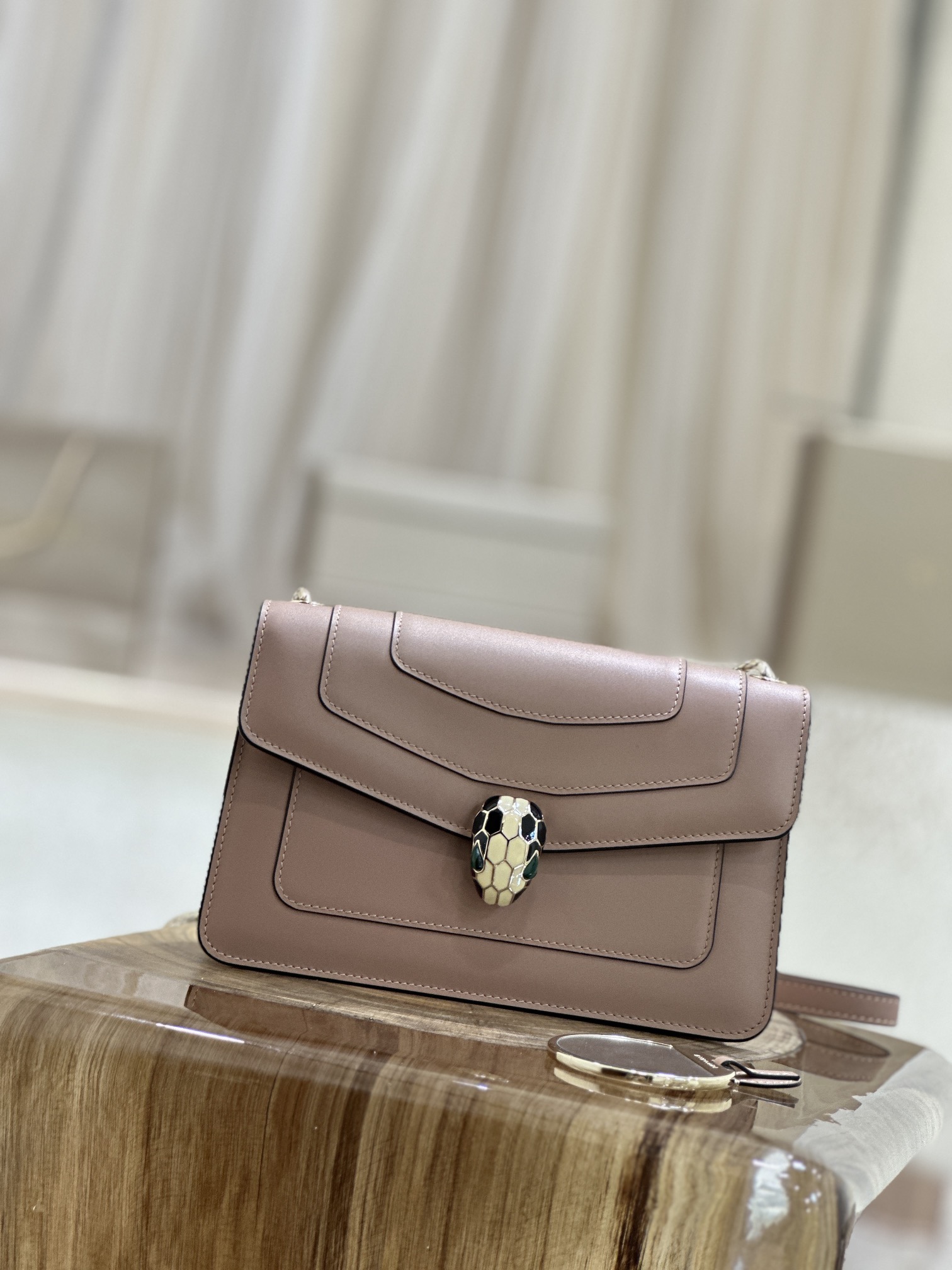 Handbags Bvlgari 38102 size:22*13*5.5 cm - vstockx