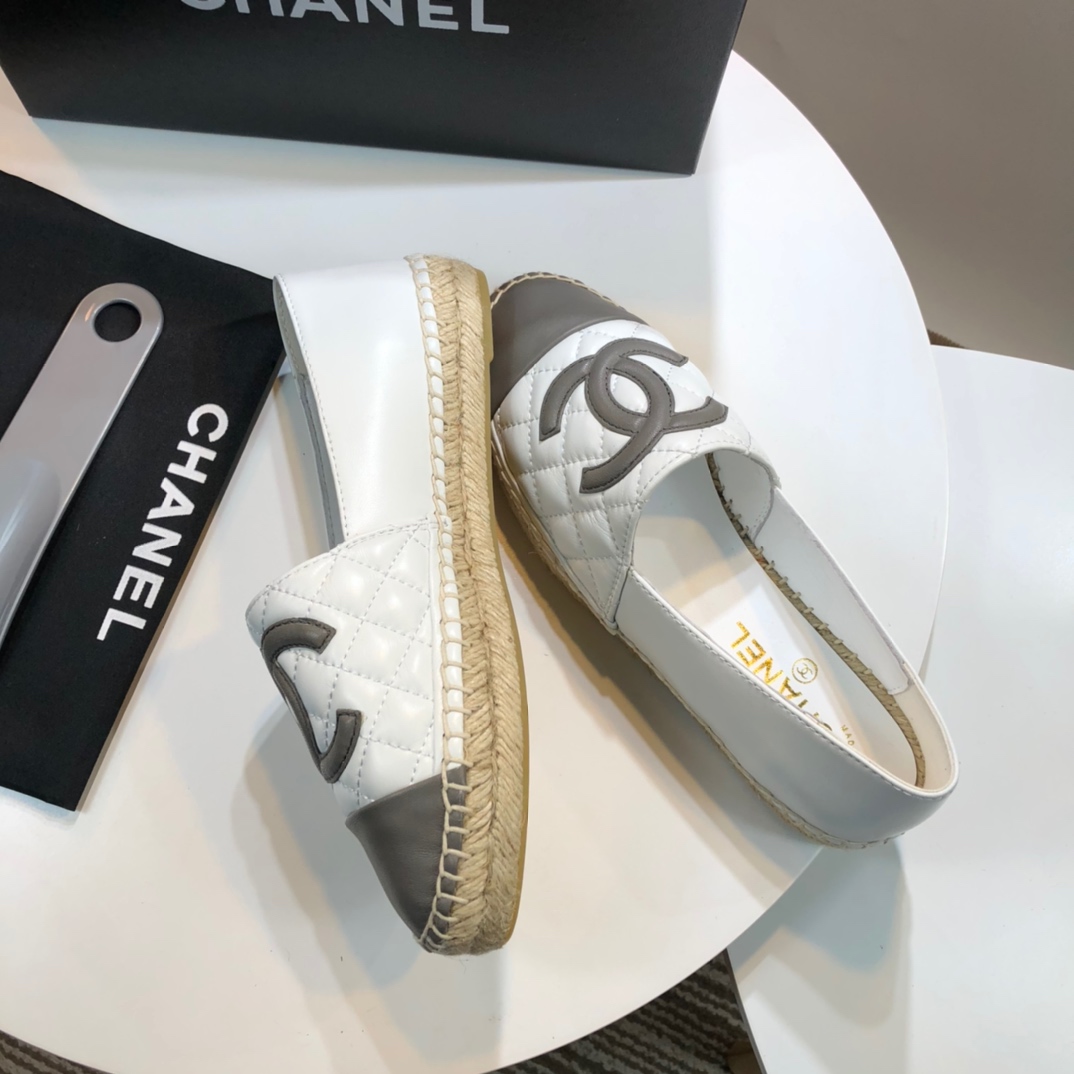 Chanel Loafers 58 - vstockx