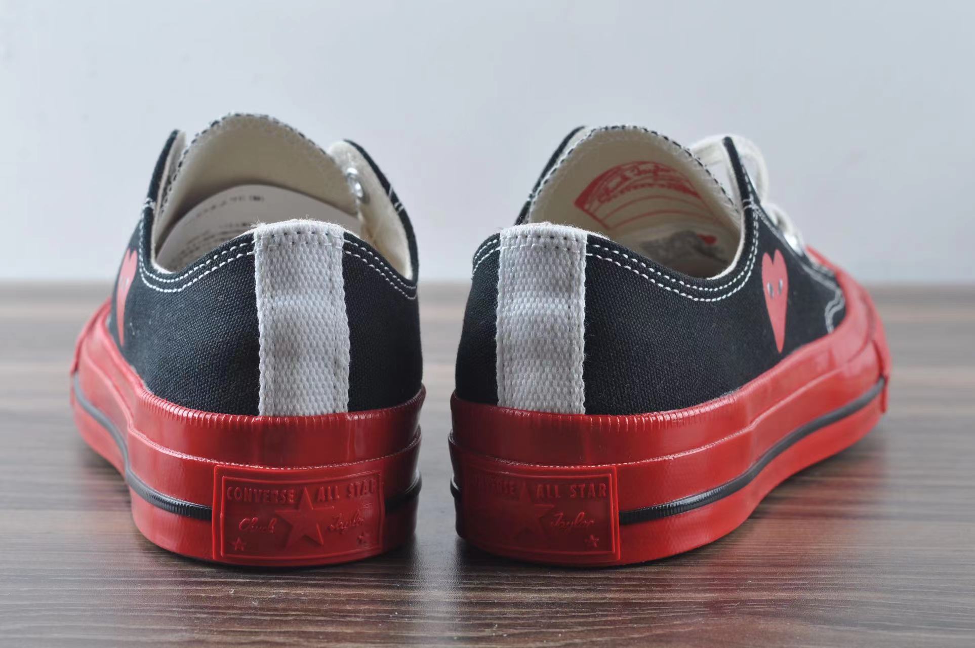 Converse Chuck Taylor All-Star 70 Ox Comme des Garcons PLAY Black Red Midsole - vstockx
