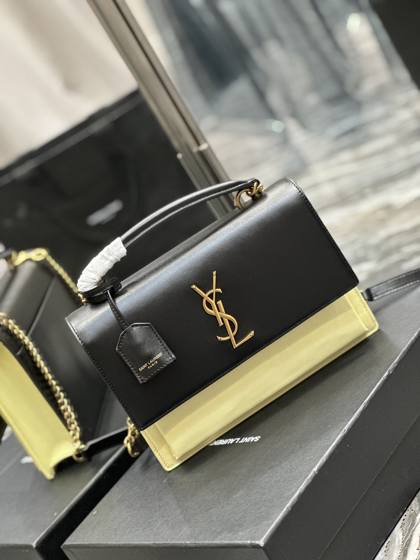 Handbags SAINT LAURENT 634723 size 25x18x5 cm - vstockx