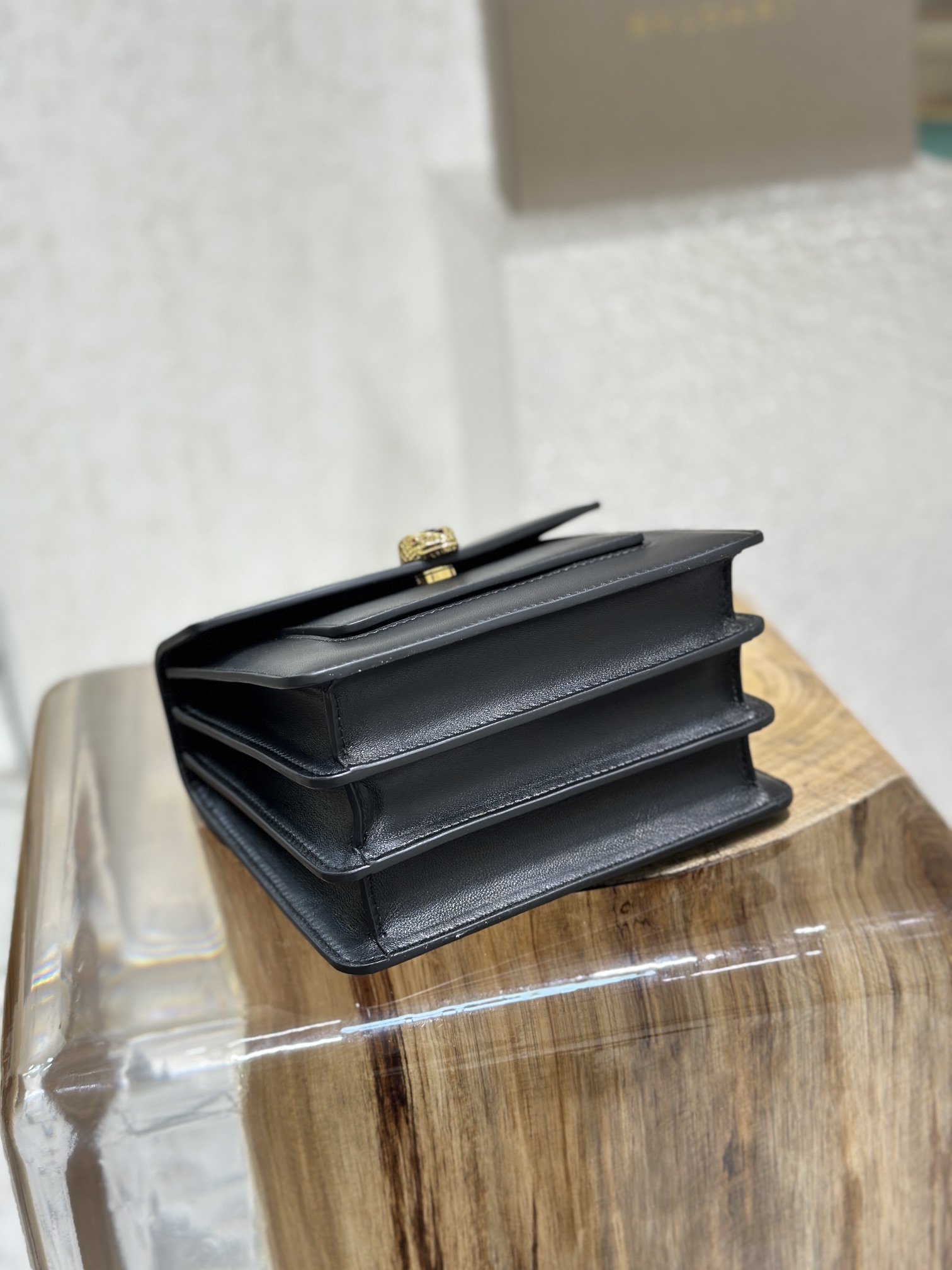 Handbags Bvlgari 290762 size:18*15*9.5 cm - vstockx