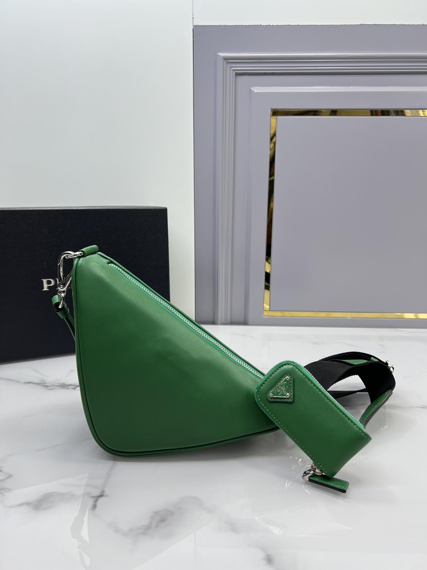 handbags prada 1BH190 26*14*12 - vstockx