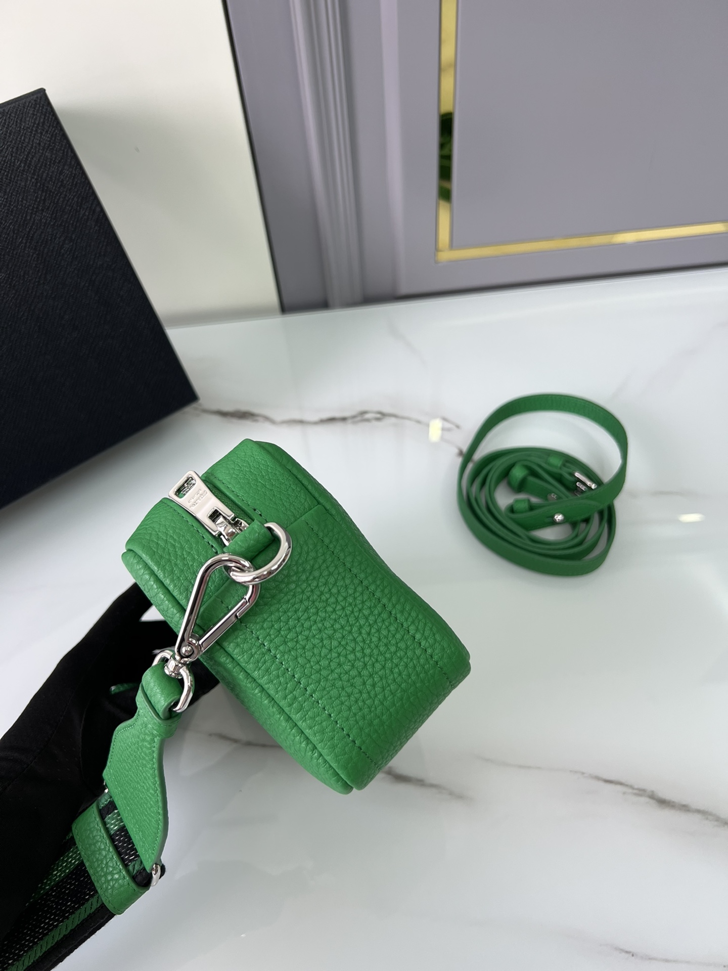 handbags prada 1BH192 19*12*6 - vstockx