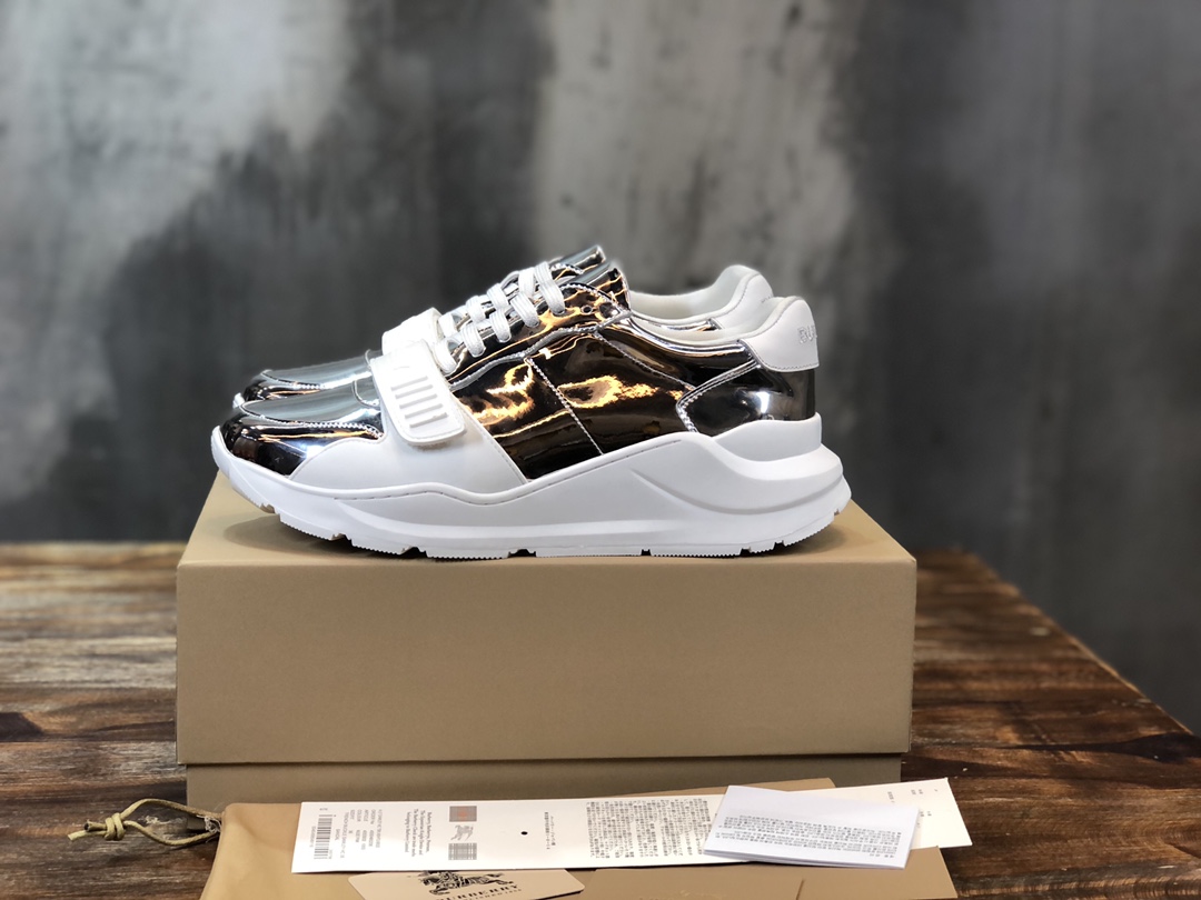 Burberry Vintage Sneaker 12 - vstockx