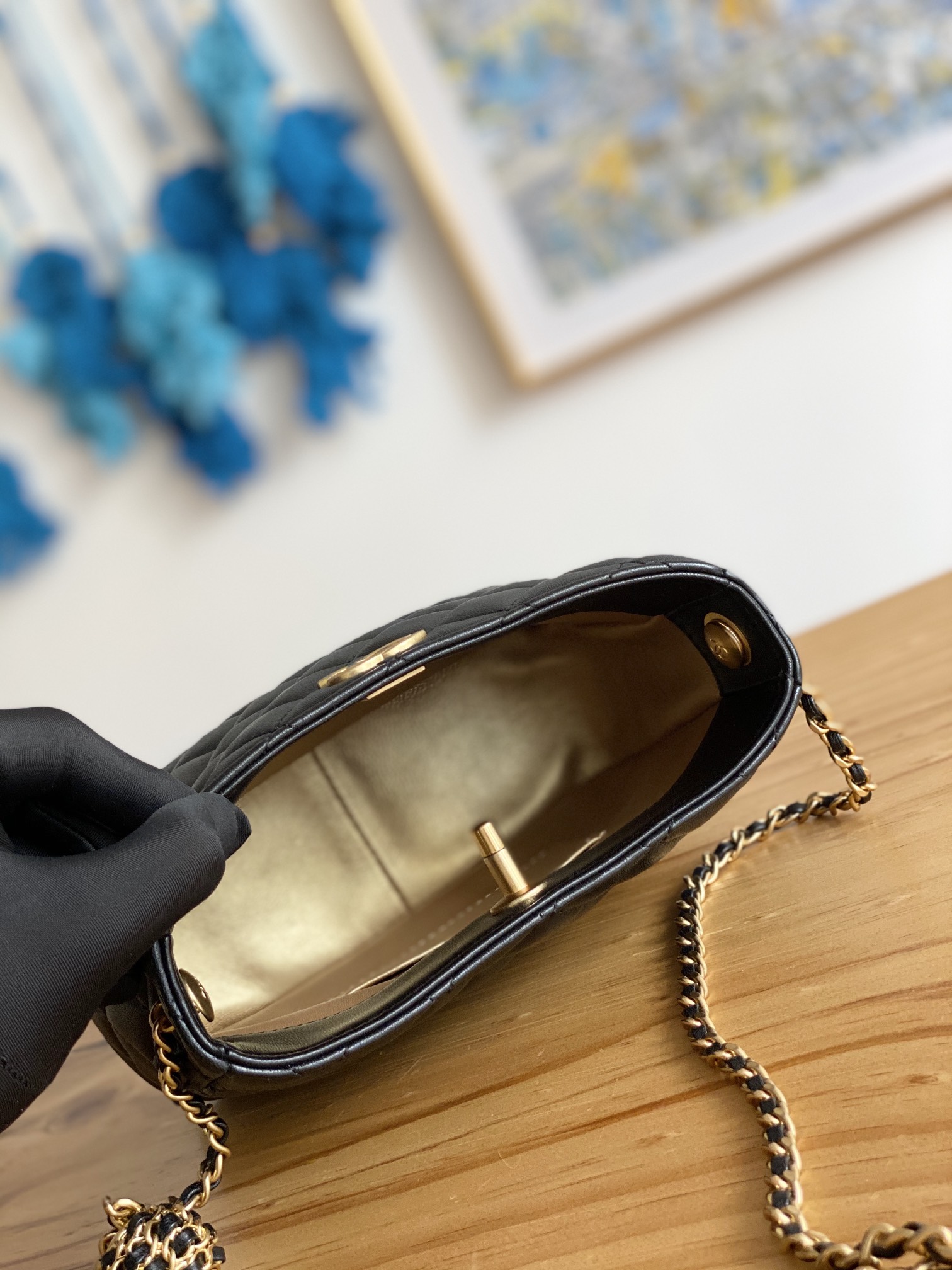 Handbag Chanel 3259 size 16  19.5  8.5 cm - vstockx