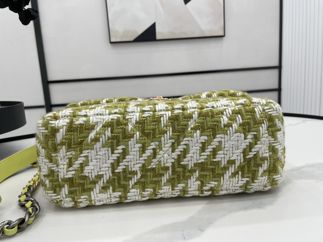 Handbag Chanel AS1161 size 30 cm - vstockx