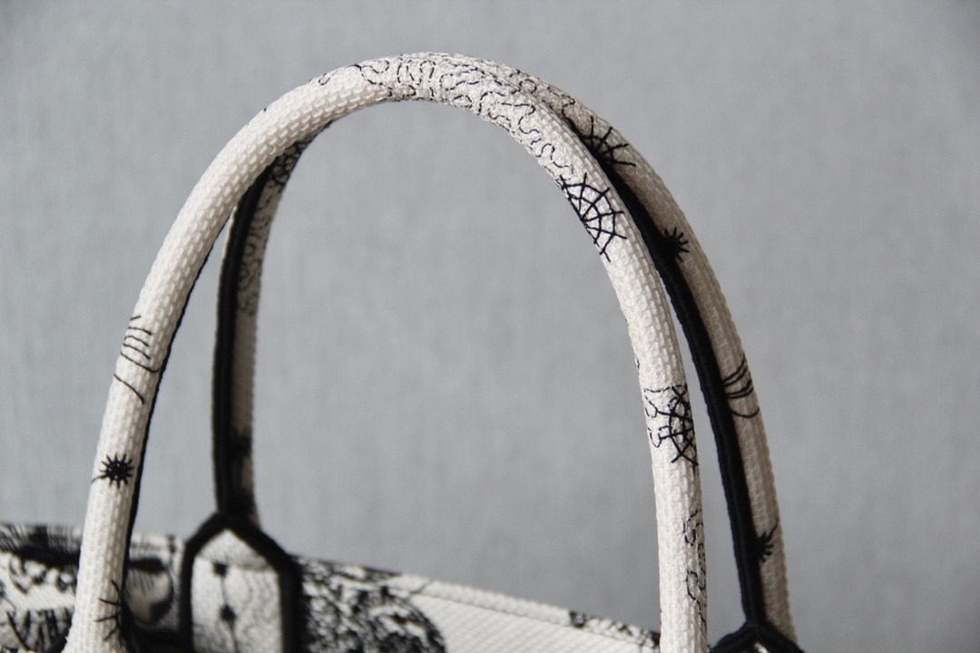 Handbags Dior Book Tote 8001 size:36.5*128*16 cm - vstockx