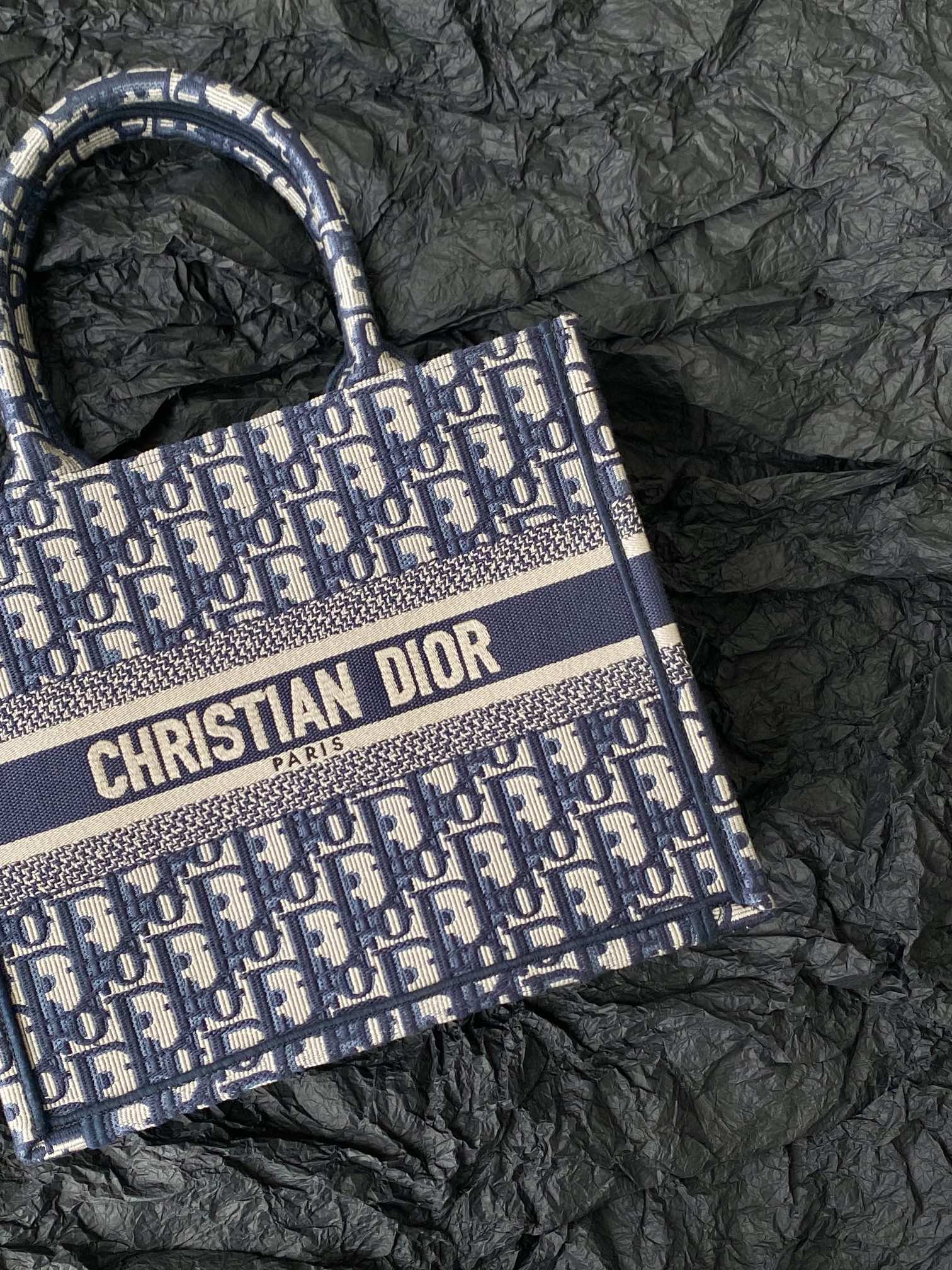Handbags Dior Book Tote 8001 size:26.5*21*14 cm - vstockx