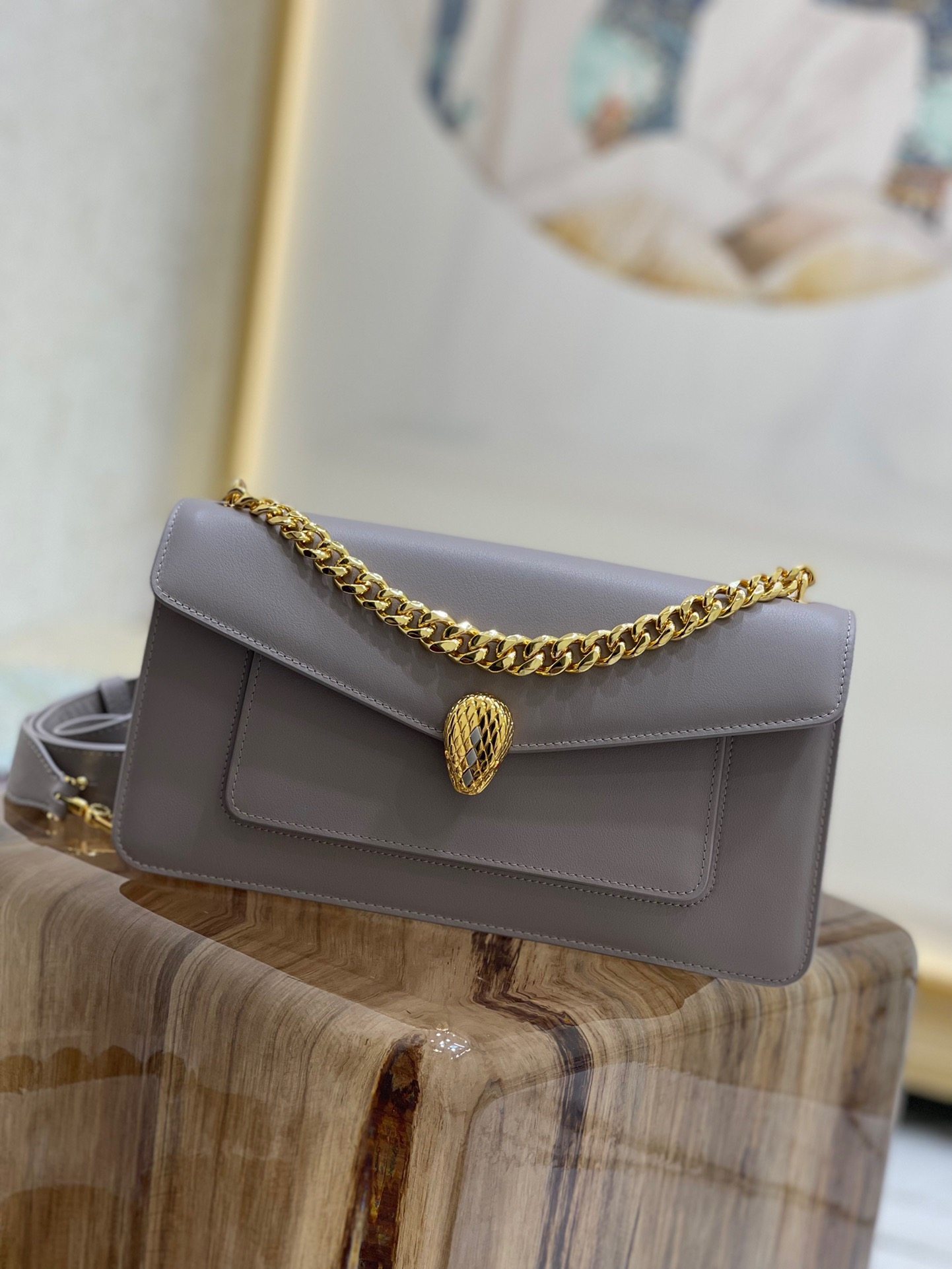 Handbags Bvlgari 292033 size:28*17*6 cm - vstockx