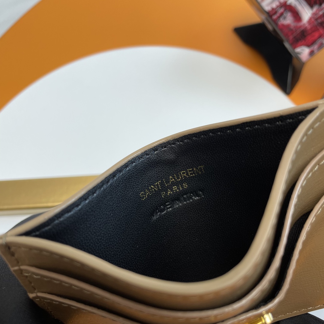 Handbags SAINT LAURENT 423291 size 10x7.5x0.5 cm - vstockx