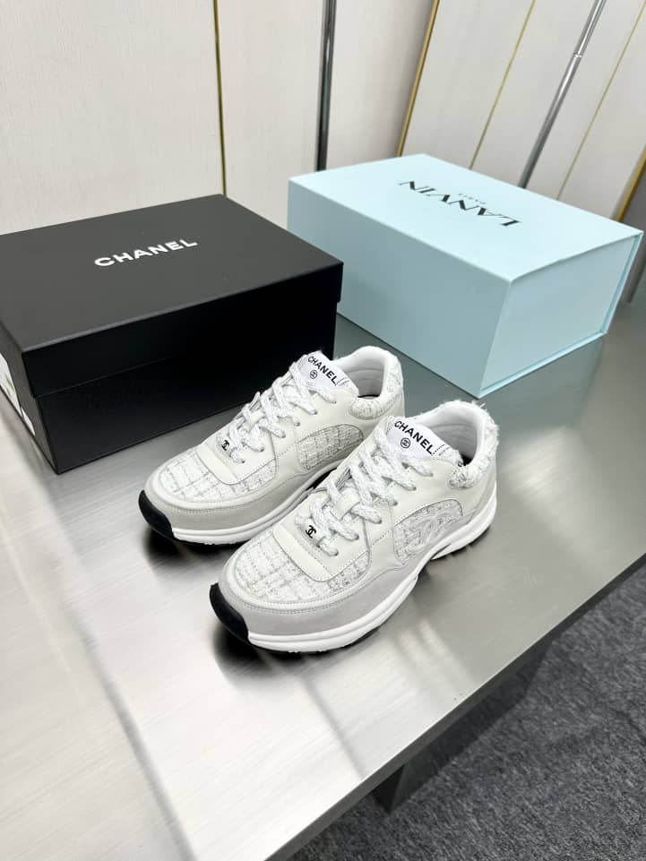 Chanel Wmns CC Logo Sneaker White Silver - vstockx