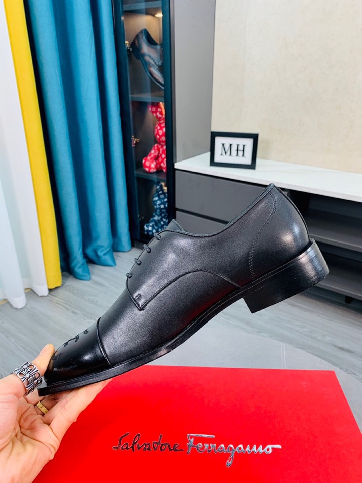 Salvatore Ferragamo Boots 22 - vstockx