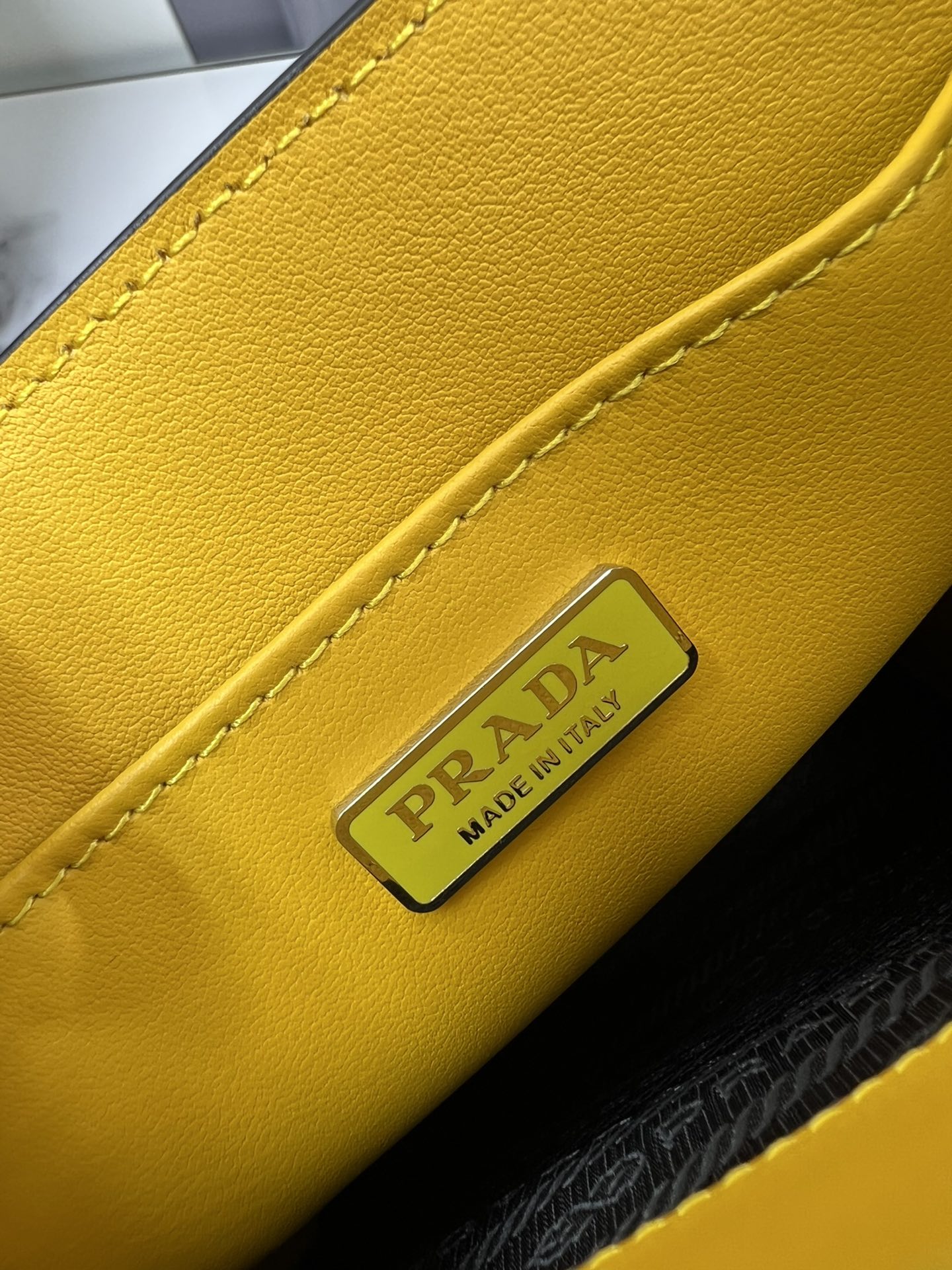 handbags prada 1BA333 17*19*6 - vstockx