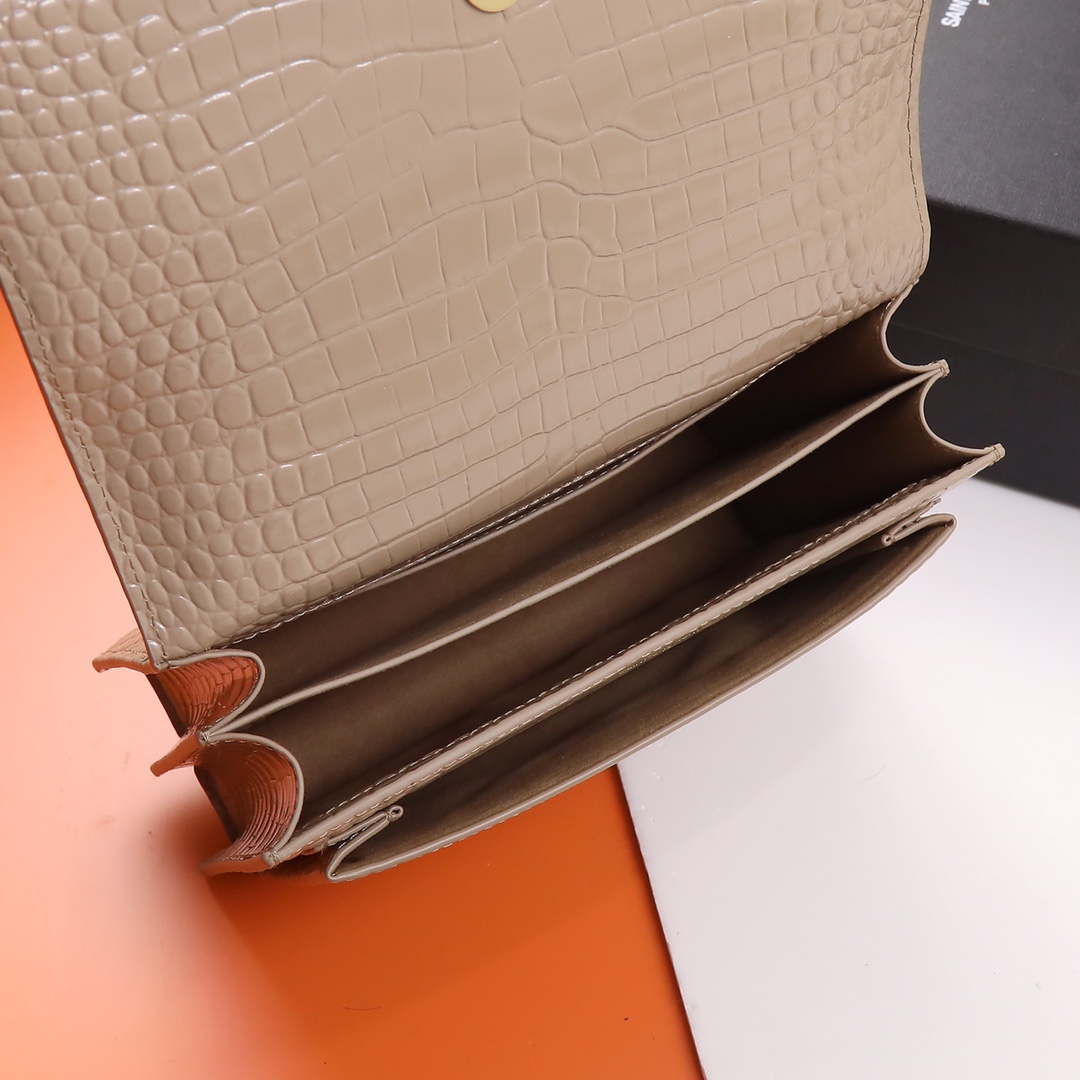 Handbags SAINT LAURENT 442906 size 22x8x16 cm - vstockx