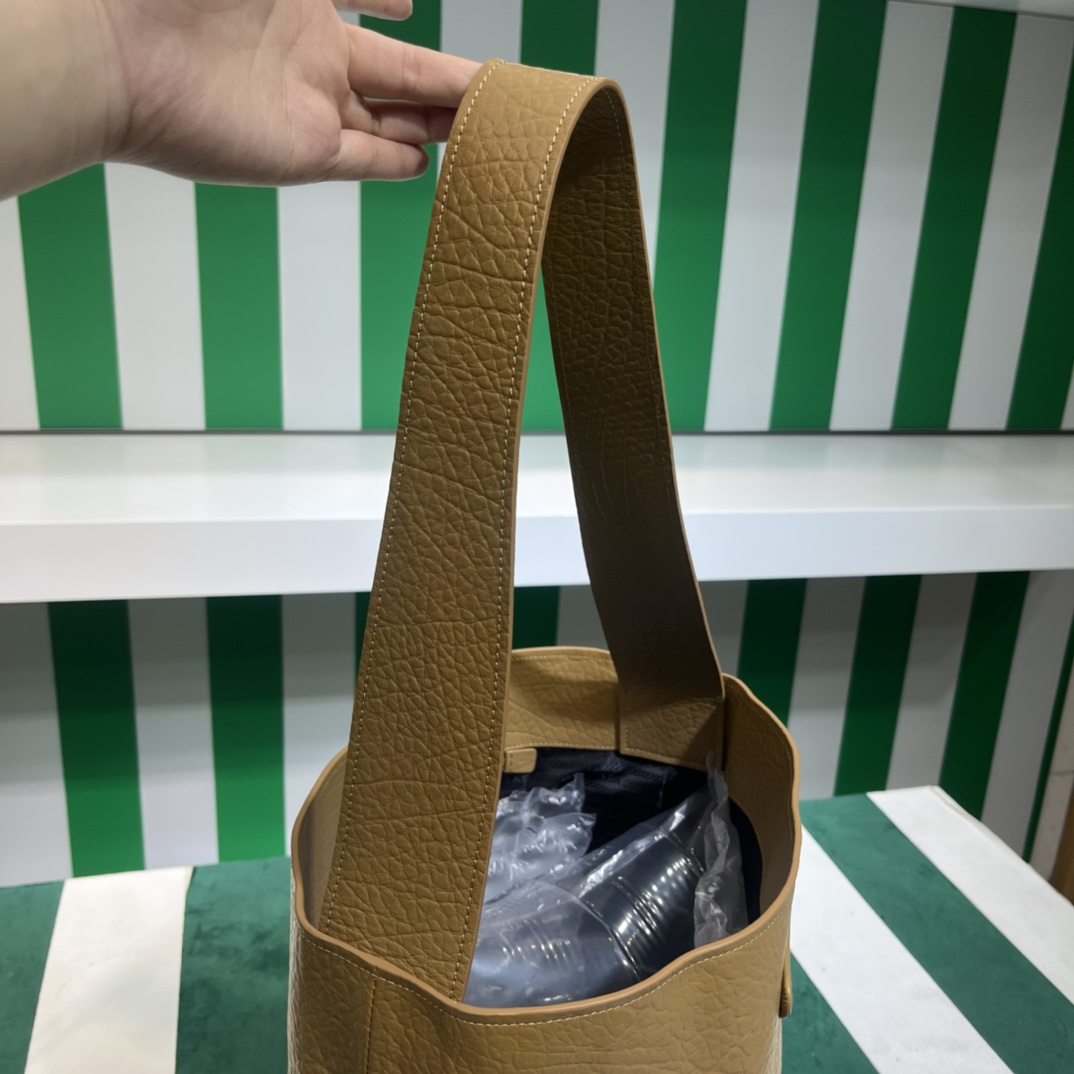 Handbags Prada 1BC173 size:33×37×15 cm - vstockx