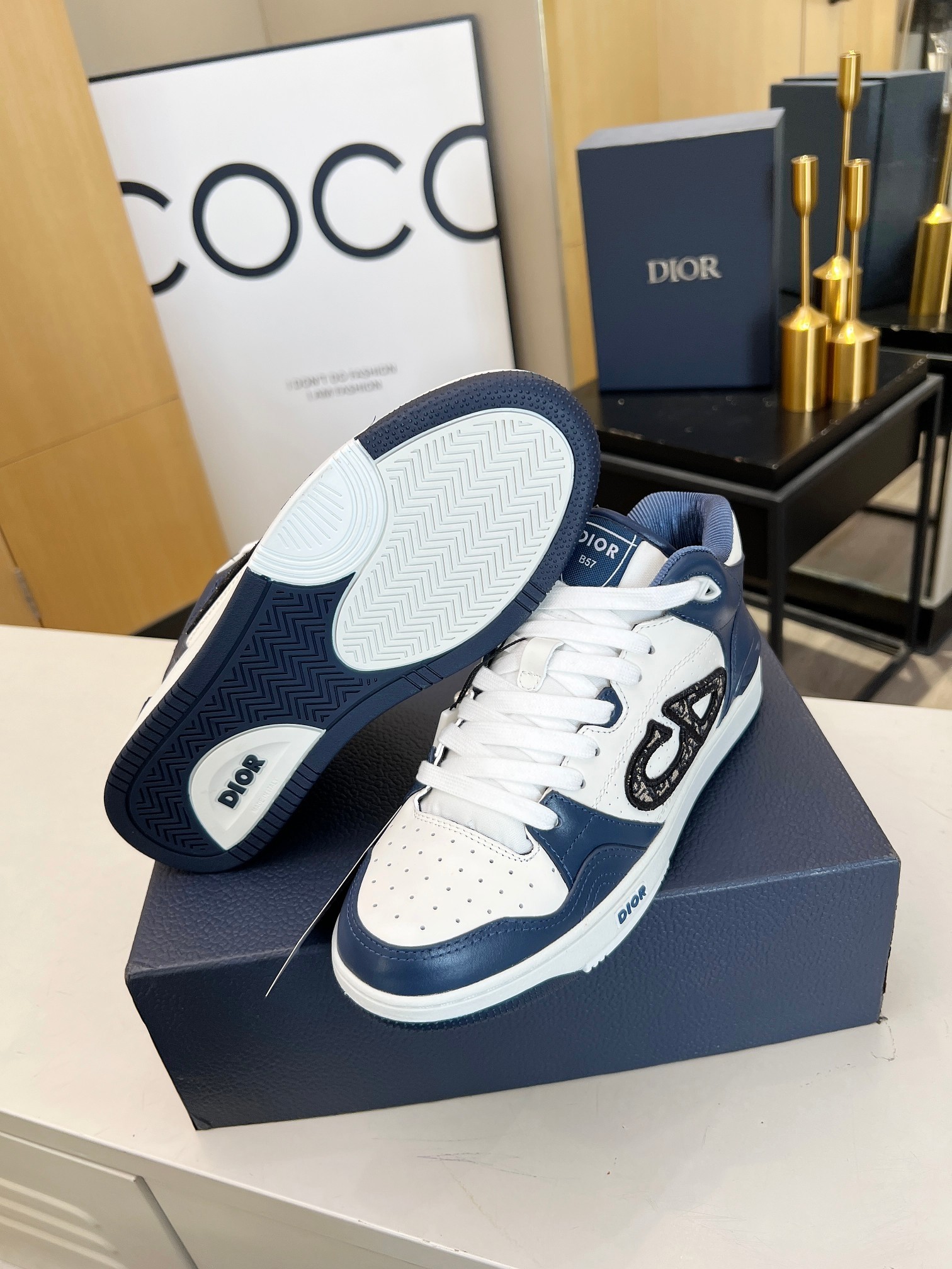 dior B57 MID-TOP SNEAKER Navy Blue and White Smooth Calfskin with Beige and Black Dior Oblique Jacquard - vstockx