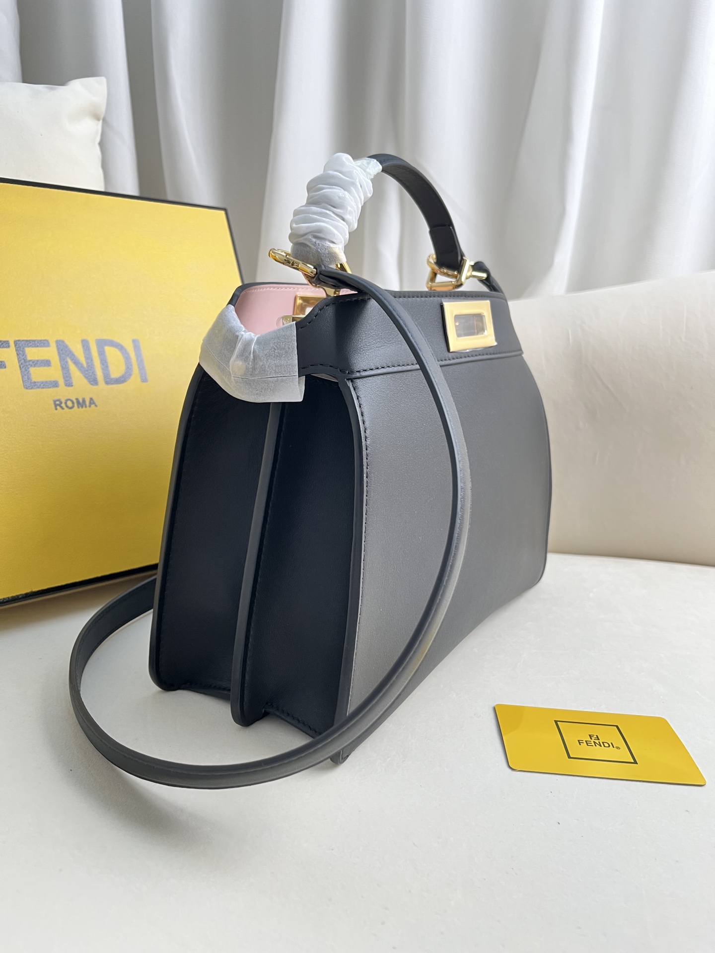 handbags FENDI 0229 size:27*21*11cm - vstockx