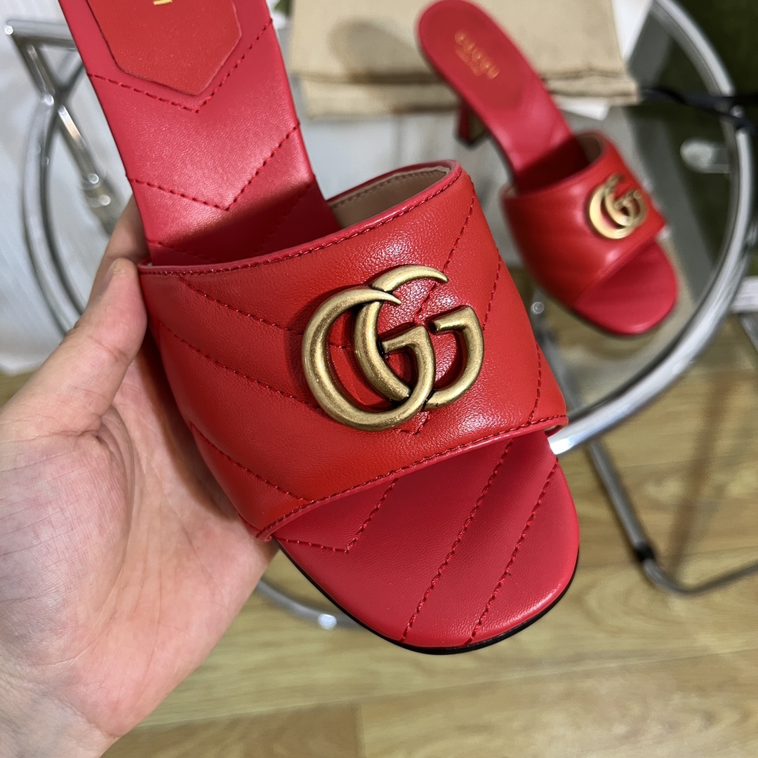 Gucci Women's Double G slide sandal WOMEN 7 - vstockx